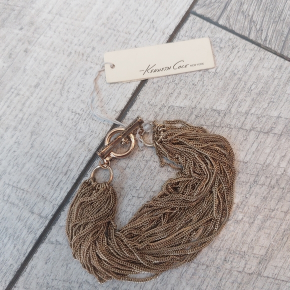 Kenneth Cole Bracelet Gold Colors ✨️ - Picture 8 of 8